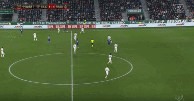 虽然库里超越雷阿伦成历史第一射手，但雷阿伦的投篮姿势更为标准