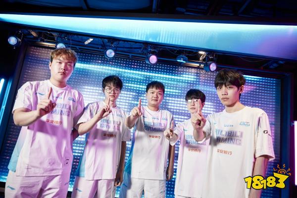 拉和巴斯托 拉和巴斯托